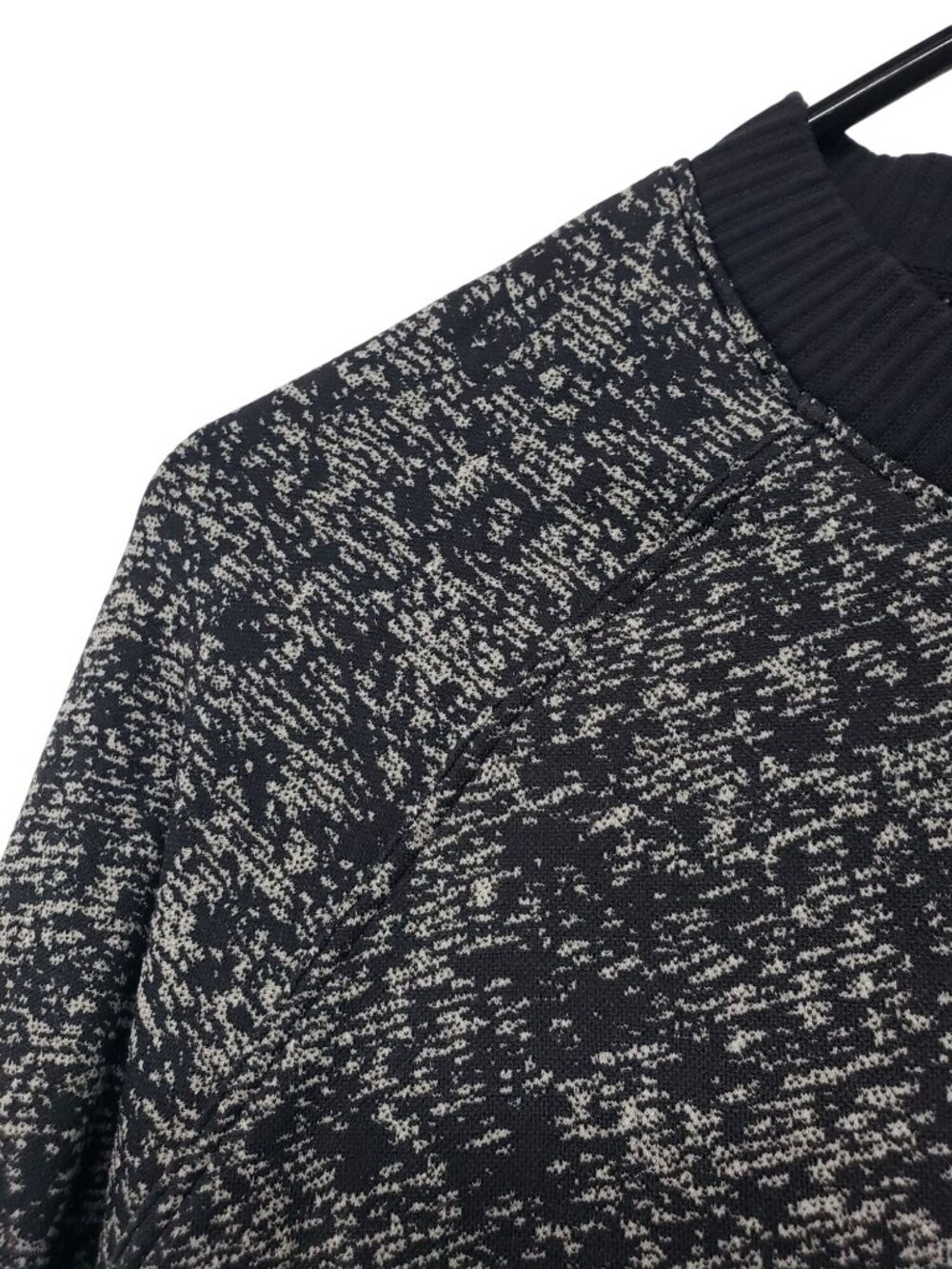Lululemon Rest Less Pullover Long Sleeve Top Shirt Thumb Holes Base Layer Black - Picture 3 of 9